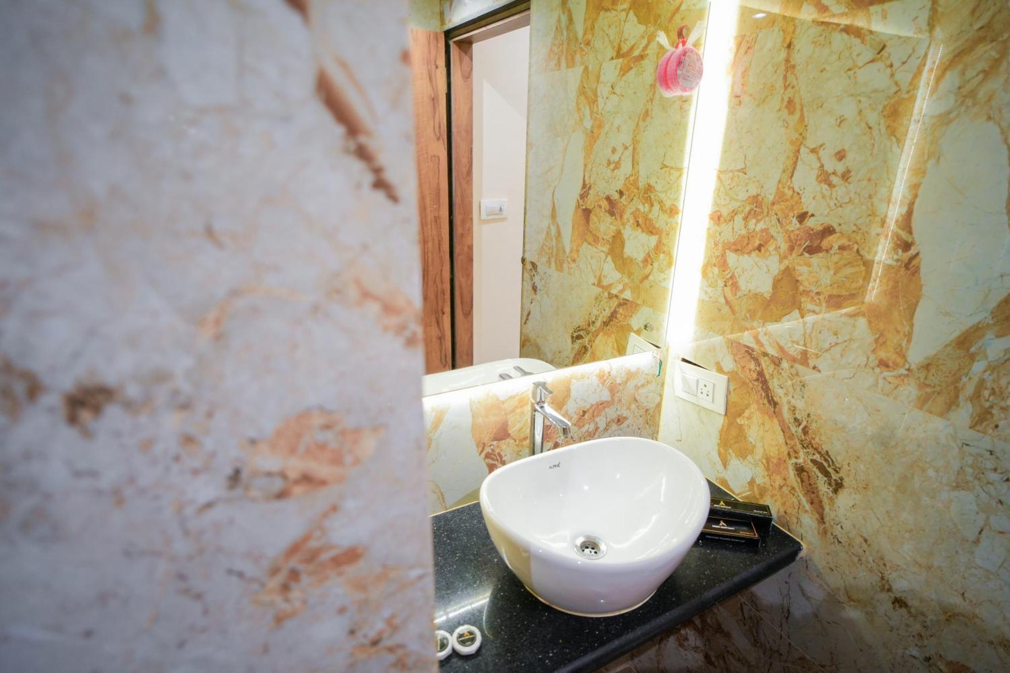 Hotel Skylink Hospitality Mahalaxmi Мумбаї Екстер'єр фото