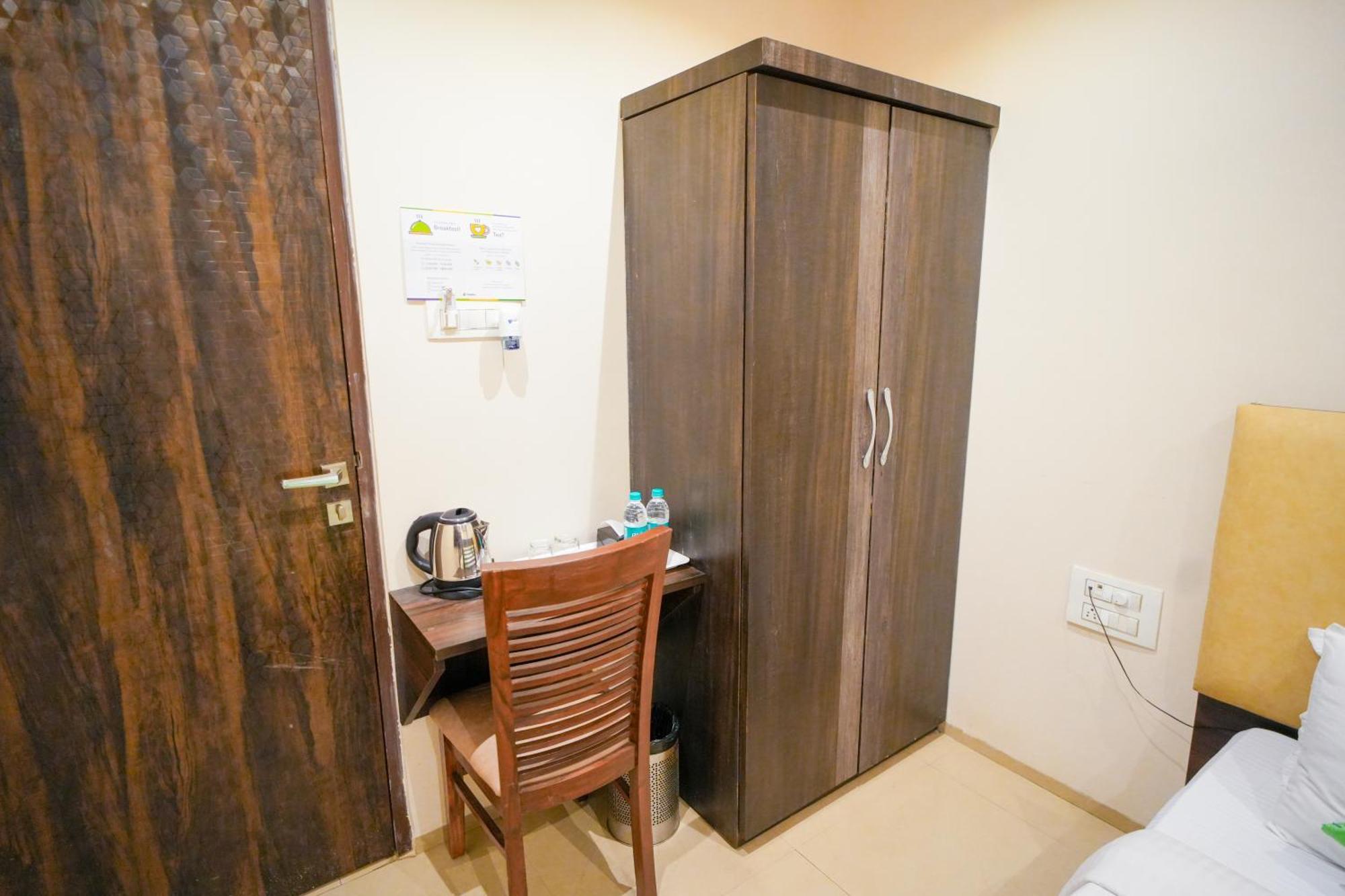Hotel Skylink Hospitality Mahalaxmi Мумбаї Екстер'єр фото