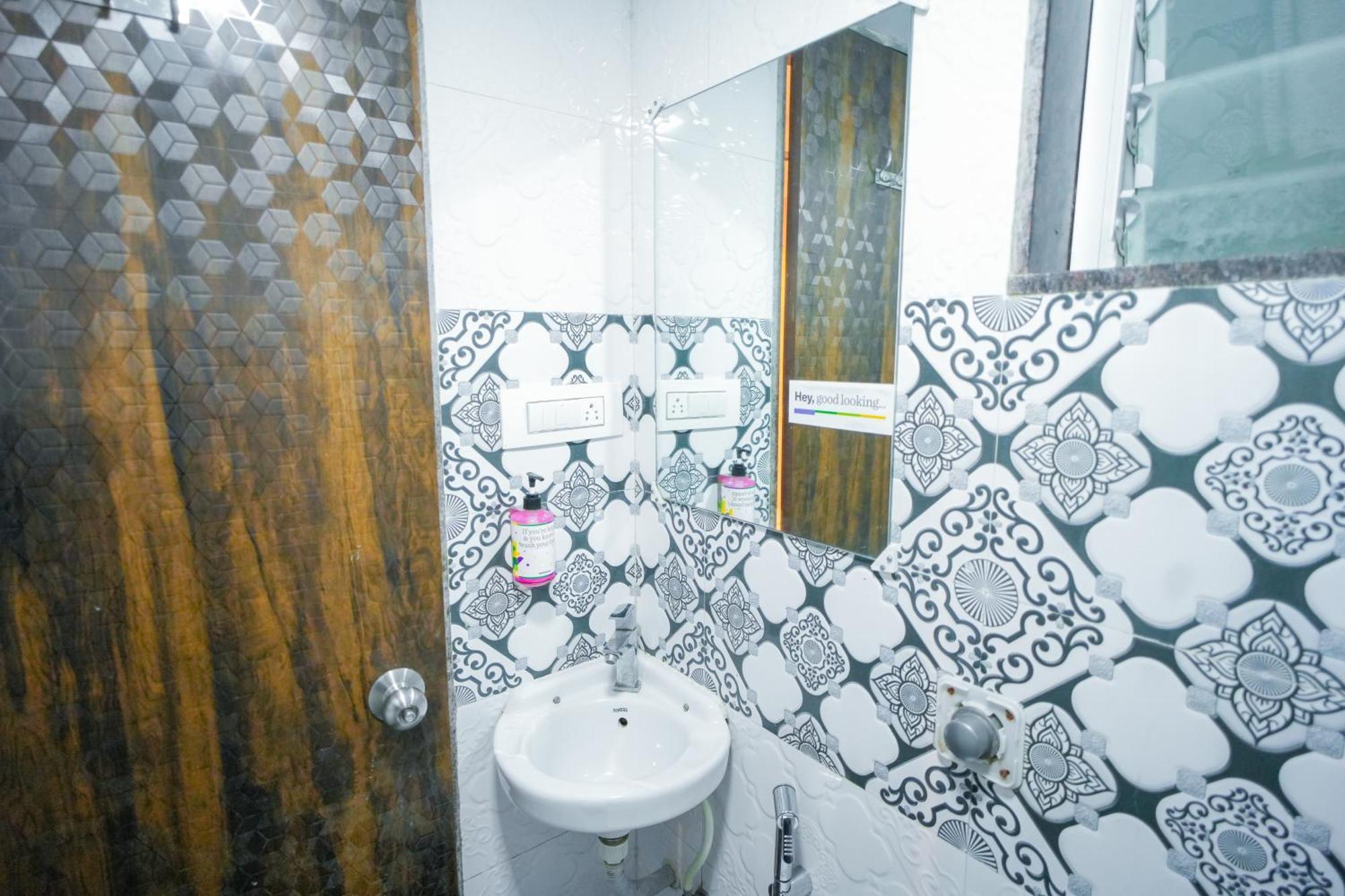 Hotel Skylink Hospitality Mahalaxmi Мумбаї Екстер'єр фото