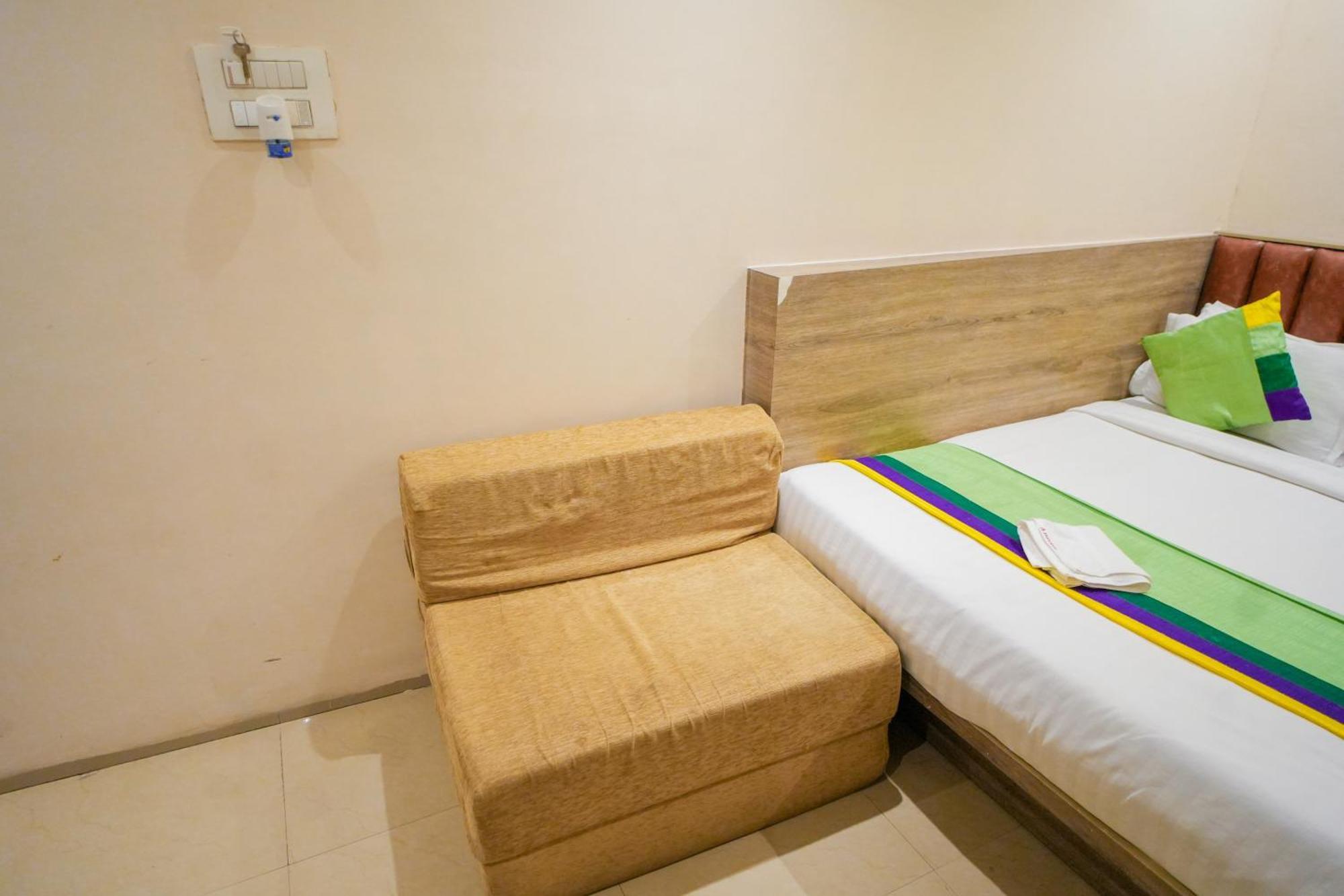 Hotel Skylink Hospitality Mahalaxmi Мумбаї Екстер'єр фото