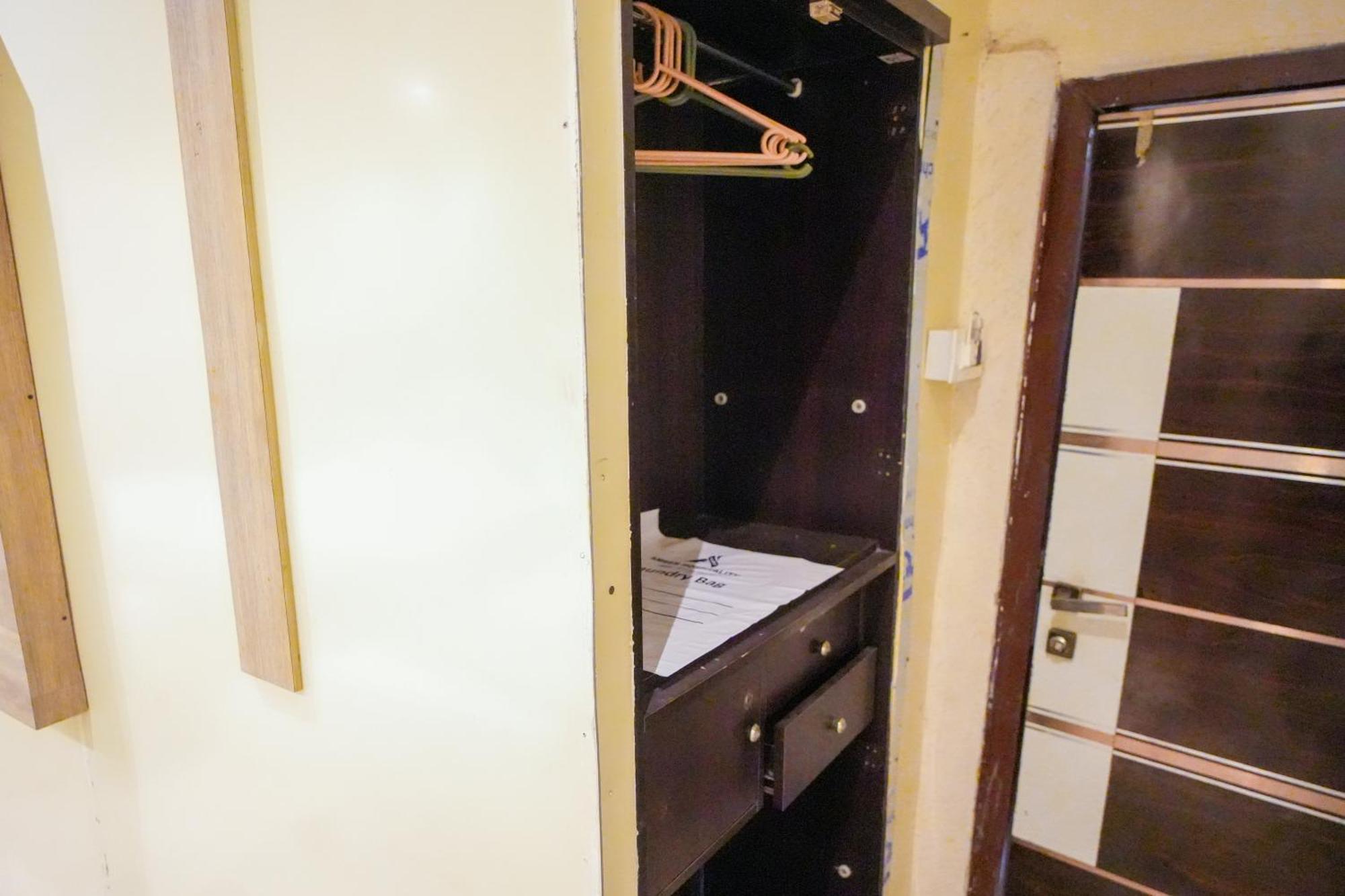 Hotel Skylink Hospitality Mahalaxmi Мумбаї Екстер'єр фото
