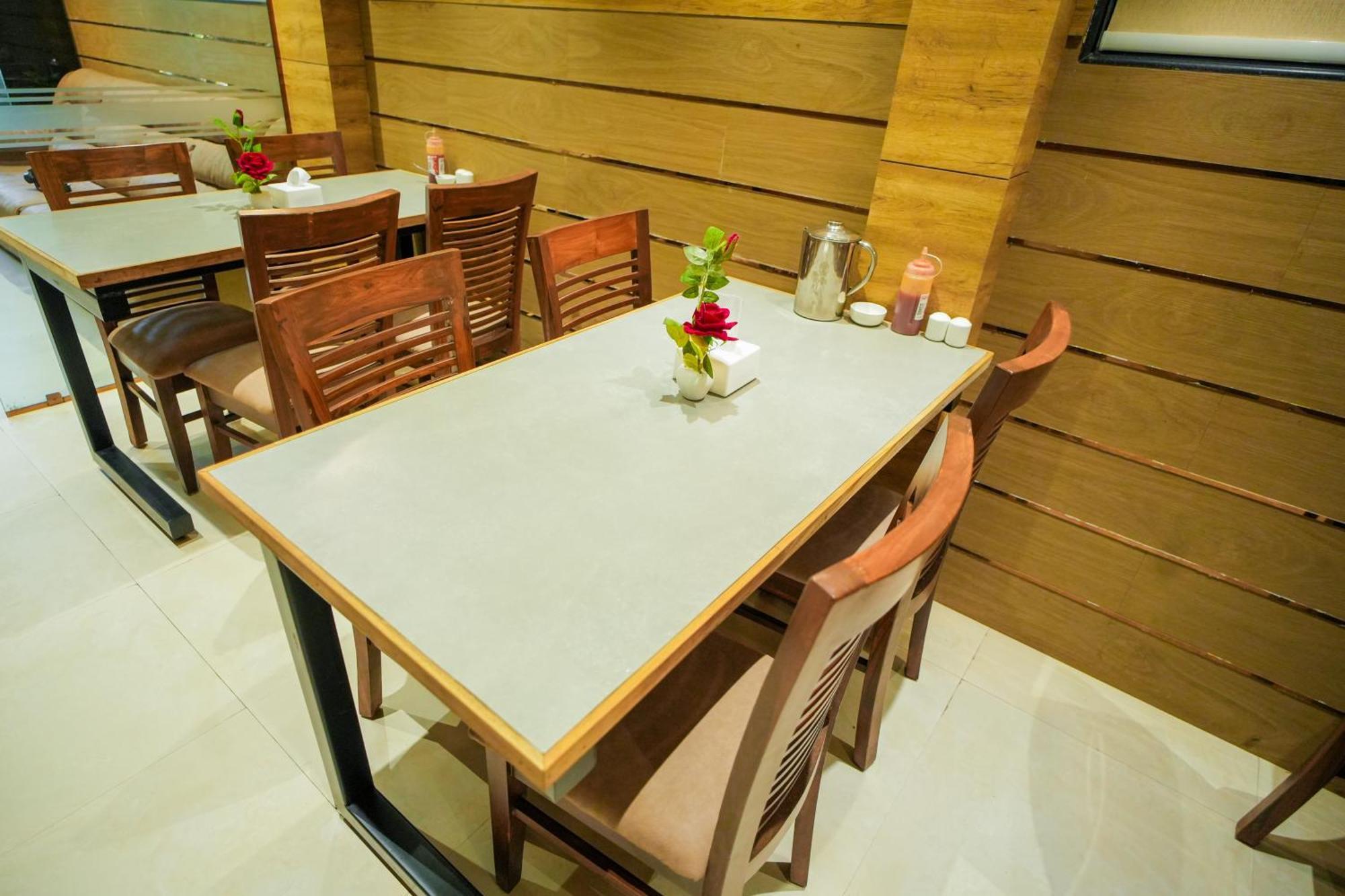 Hotel Skylink Hospitality Mahalaxmi Мумбаї Екстер'єр фото