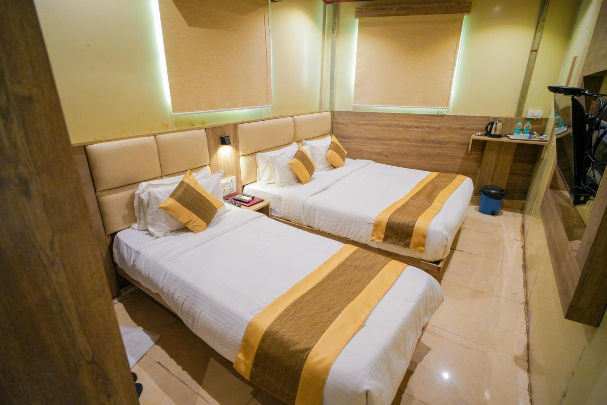 Hotel Skylink Hospitality Mahalaxmi Мумбаї Екстер'єр фото