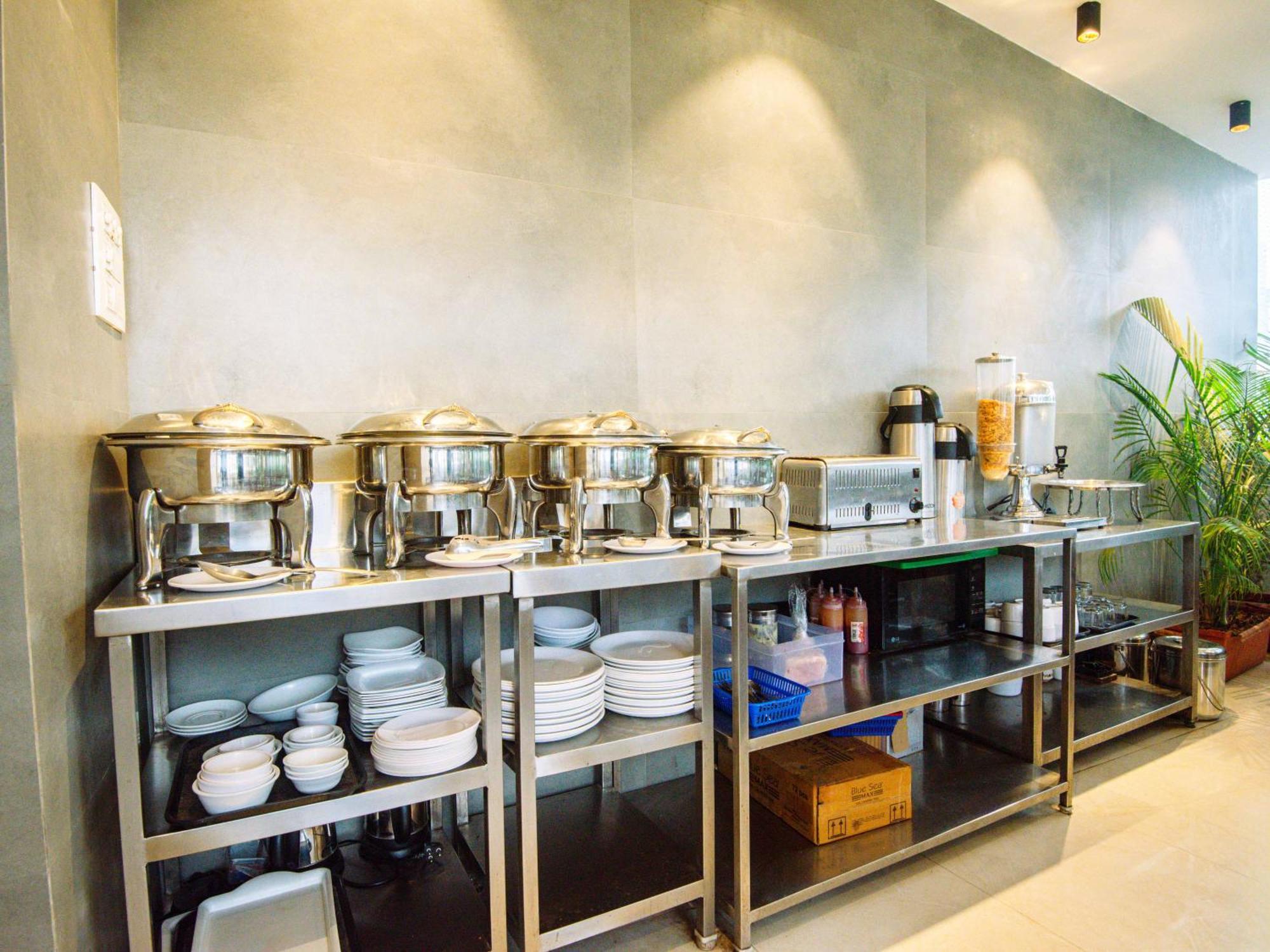 Hotel Skylink Hospitality Mahalaxmi Мумбаї Екстер'єр фото