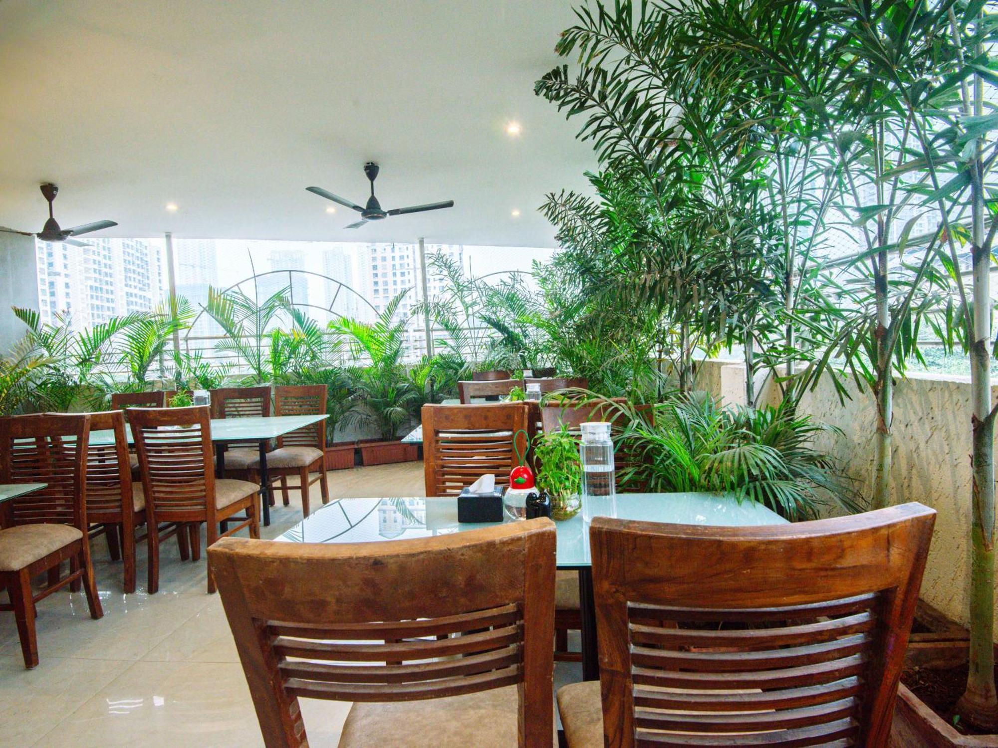 Hotel Skylink Hospitality Mahalaxmi Мумбаї Екстер'єр фото